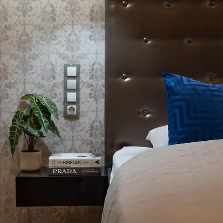 Super Cosy 3br Near Newyork Cafe With Balcony * בודפשט