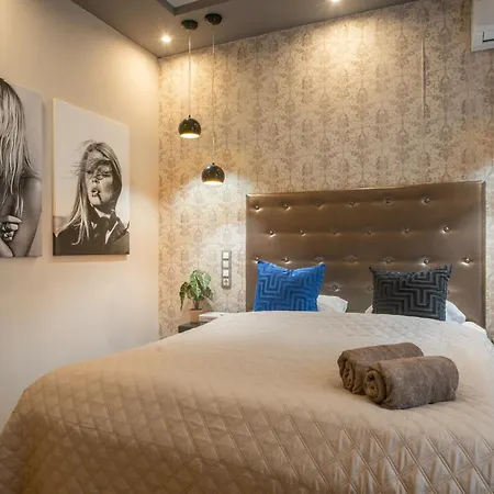Appartement Super Cosy 3br Near Newyork Cafe With Balcony Budapest