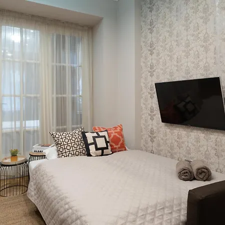 Appartement Super Cosy 3br Near Newyork Cafe With Balcony